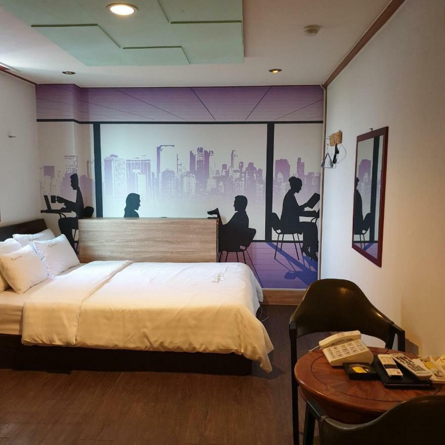 Pocheon Royal Hotel Exterior photo